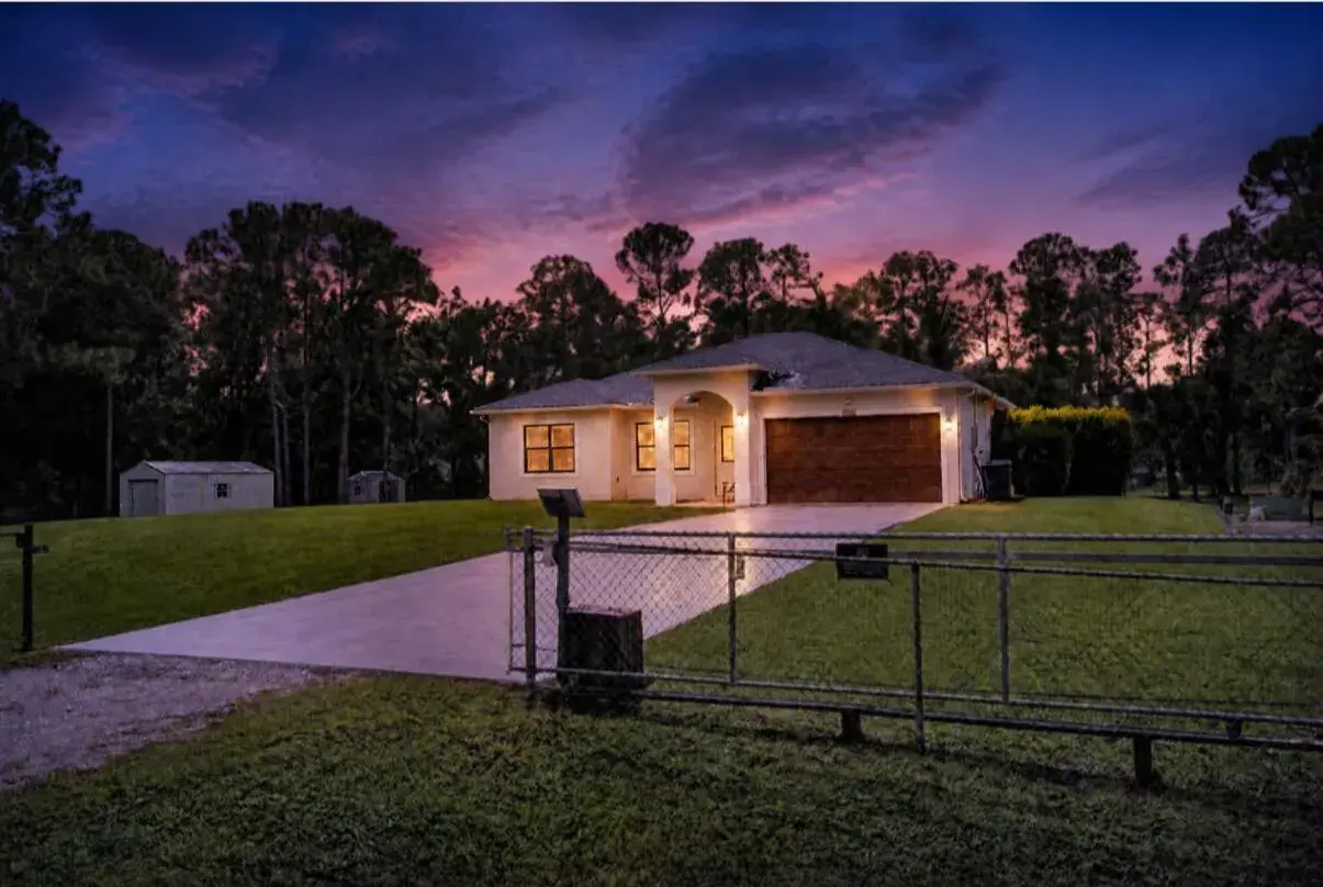 17226 72nd Road N, Loxahatchee FL 33470