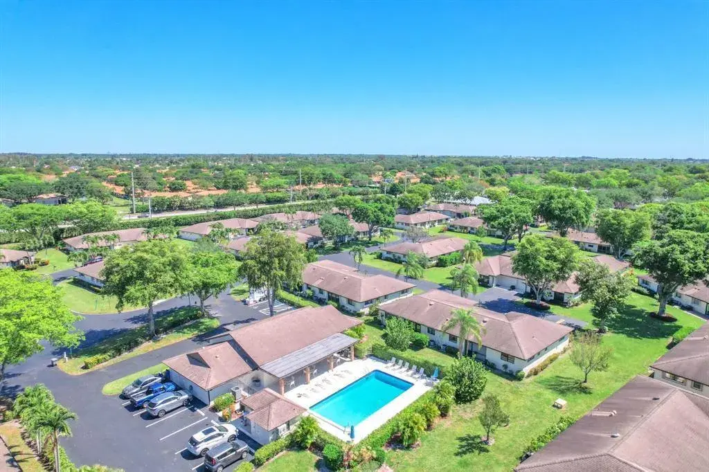 4948 Equestrian Circle # B, Boynton Beach FL 33436
