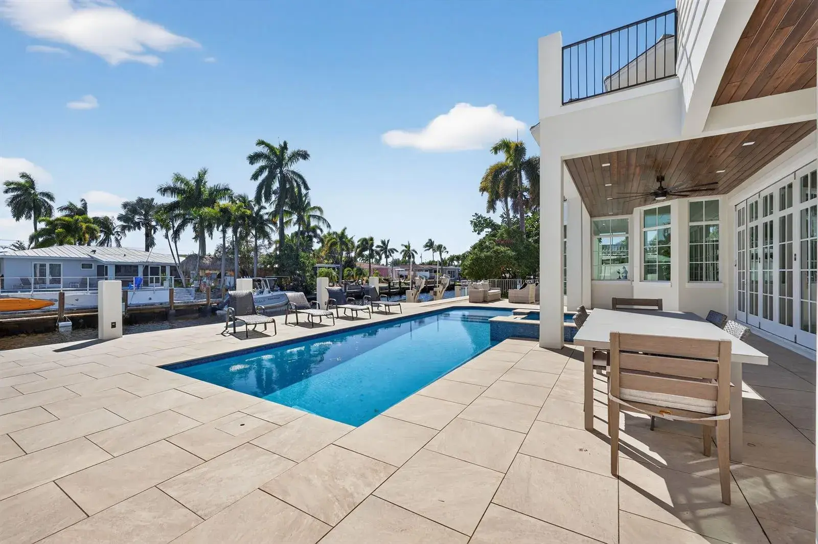 310 SE 9TH Court, Pompano Beach FL 33060