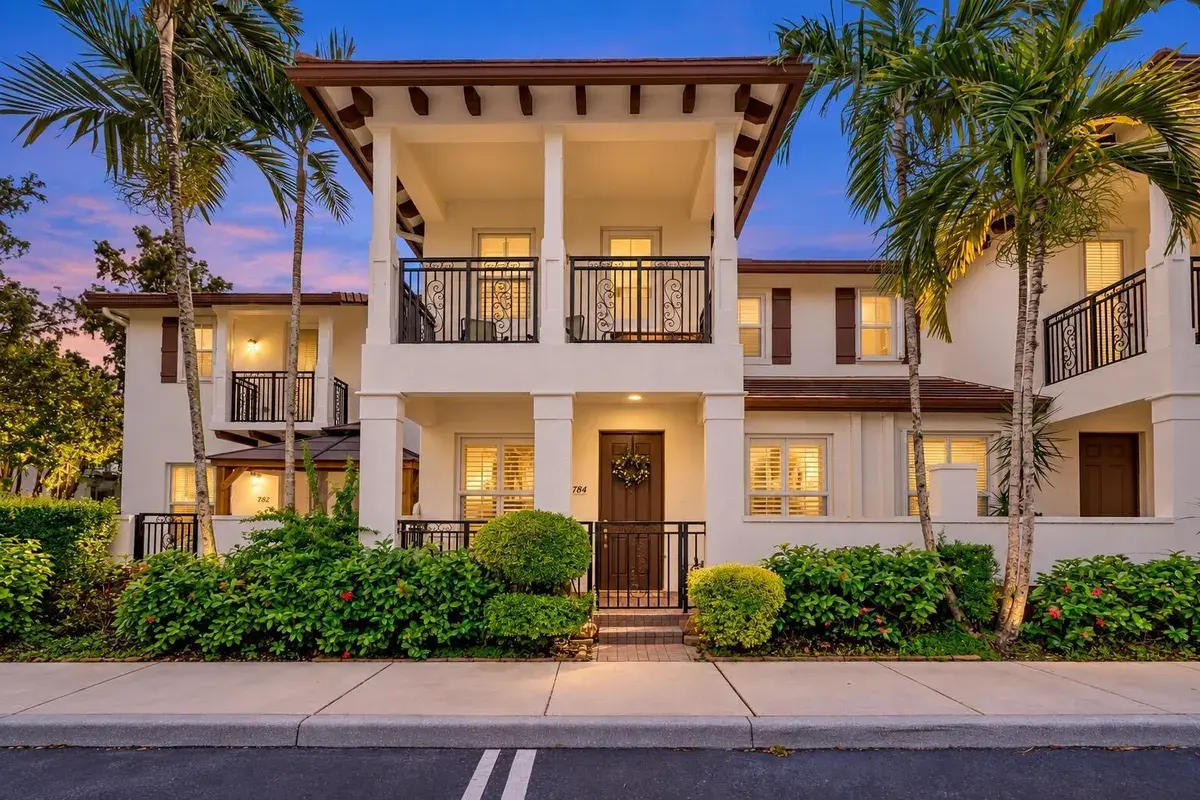 4784 Acadian Trail, Coconut Creek FL 33073