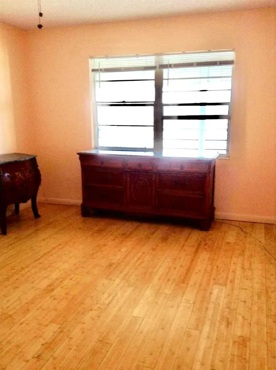 2060 Exeter D, Boca Raton FL 33434