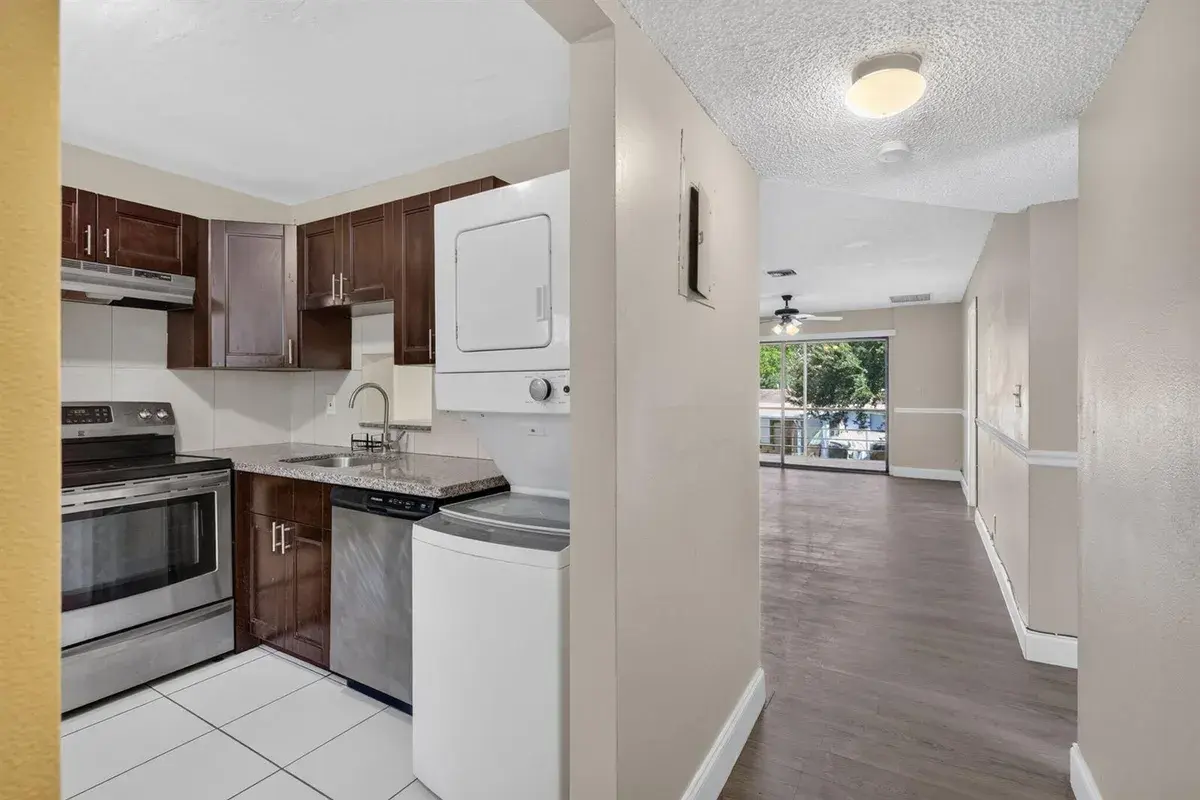 7830 NW 33RD Street # 108, Davie FL 33024