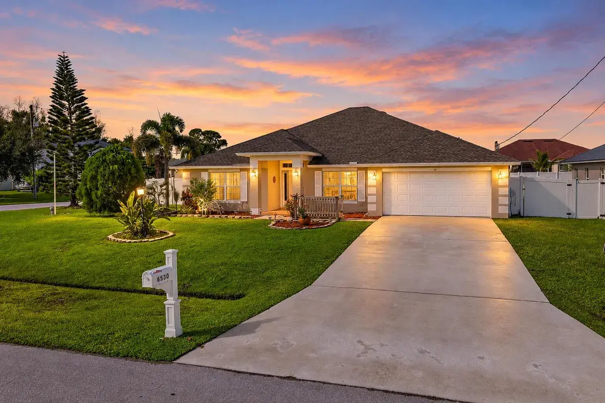 6530 NW Omega Road, Port St. Lucie FL 34983