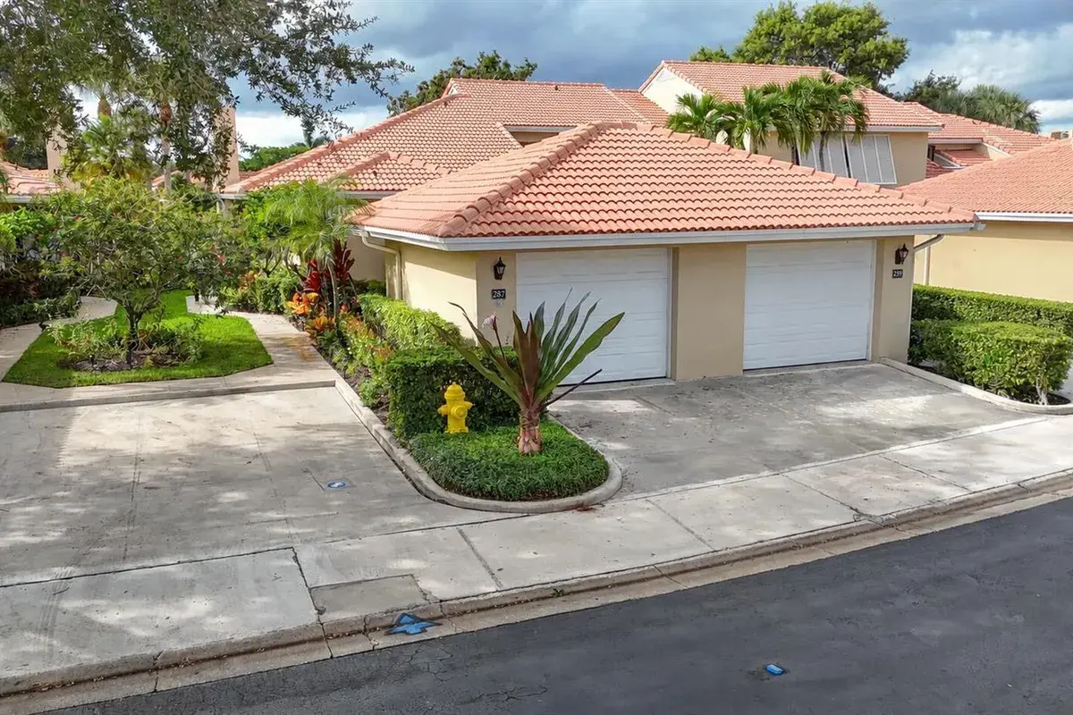 287 OLD MEADOW Way, Palm Beach Gardens FL 33418
