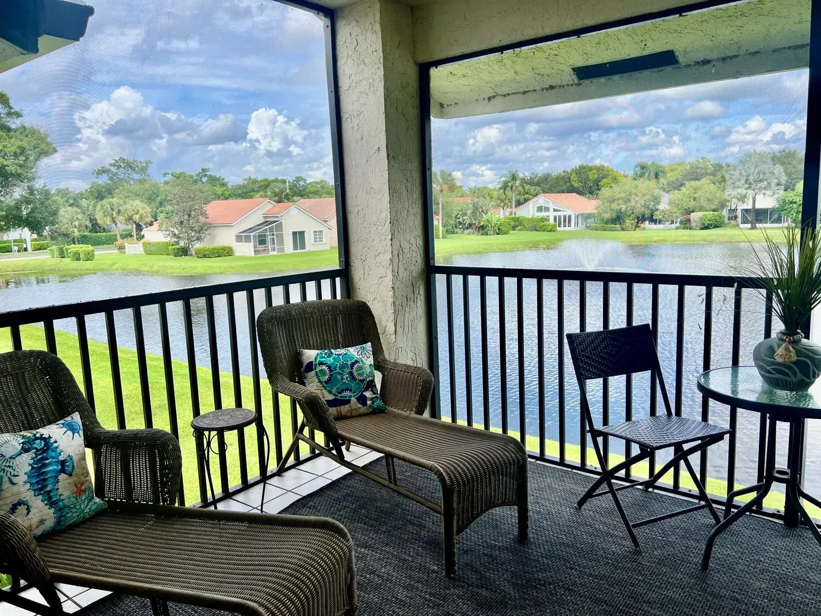 6944 BRIARLAKE Circle # 201, Palm Beach Gardens FL 33418