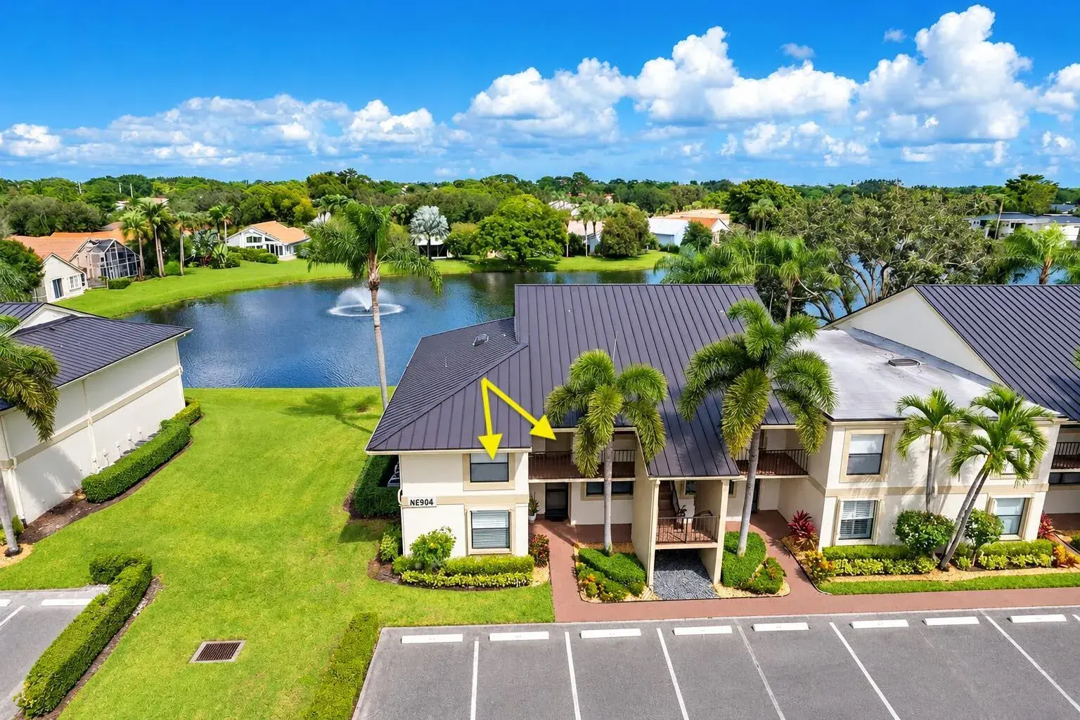 6944 BRIARLAKE Circle # 201, Palm Beach Gardens FL 33418