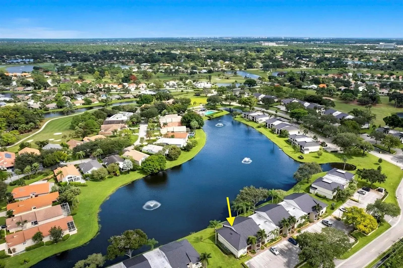 6944 BRIARLAKE Circle # 201, Palm Beach Gardens FL 33418
