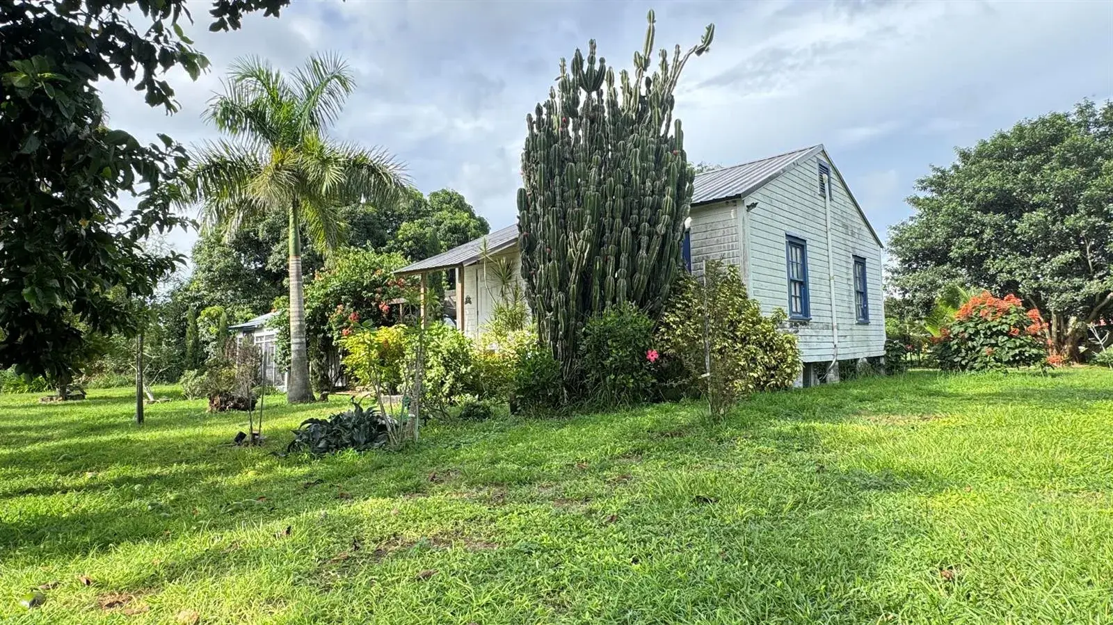 1977 E Main Street, Pahokee FL 33476