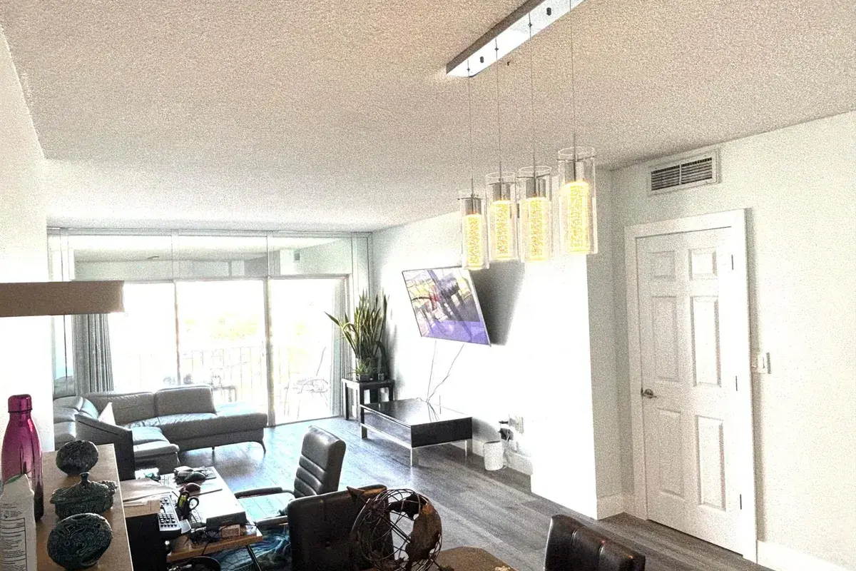 500 BAYVIEW Drive # 925, Sunny Isles Beach FL 33160