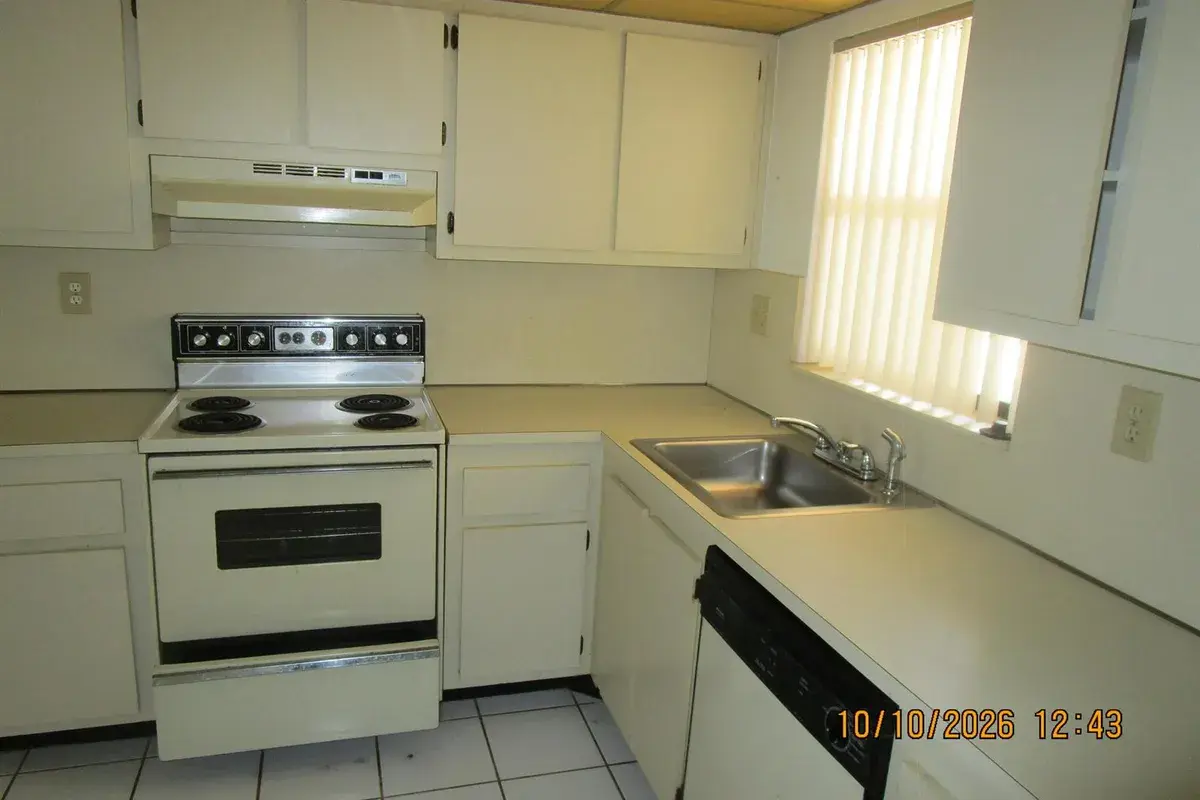 10466 SUNRISE LAKES Boulevard # 301, Sunrise FL 33322