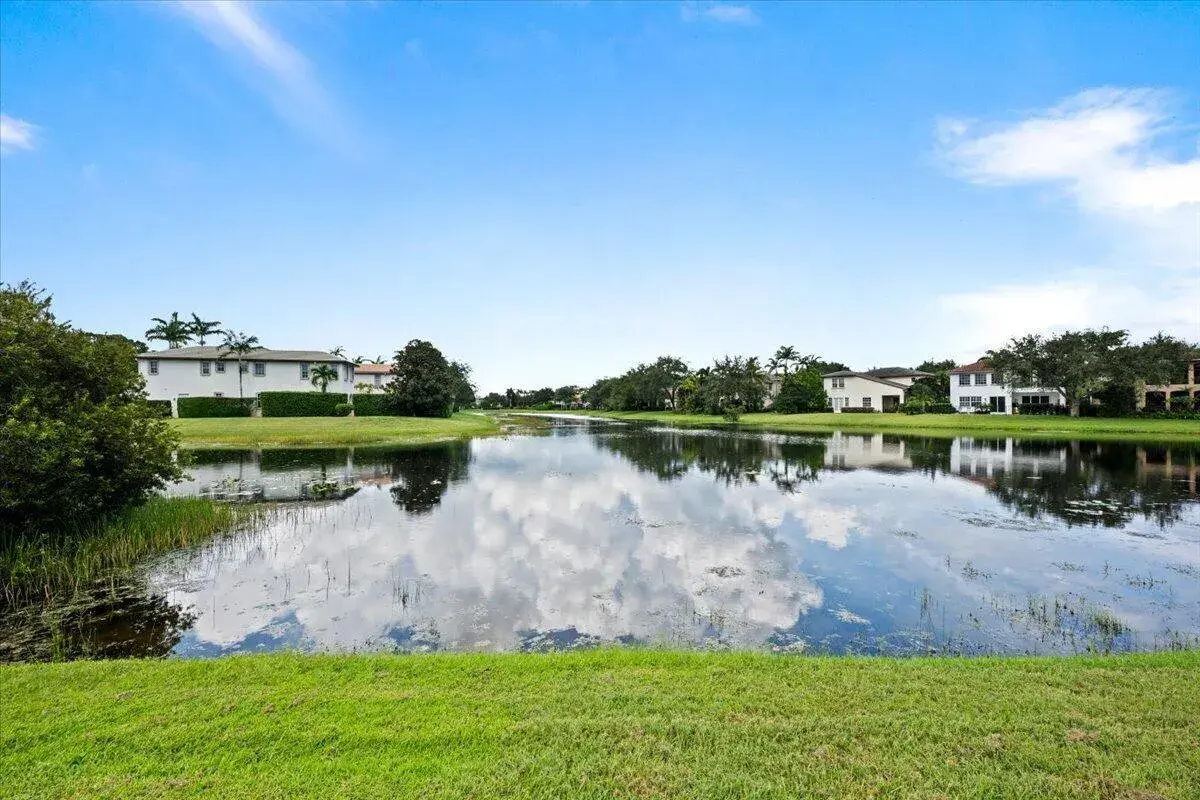 651 Castle Drive, Palm Beach Gardens FL 33410