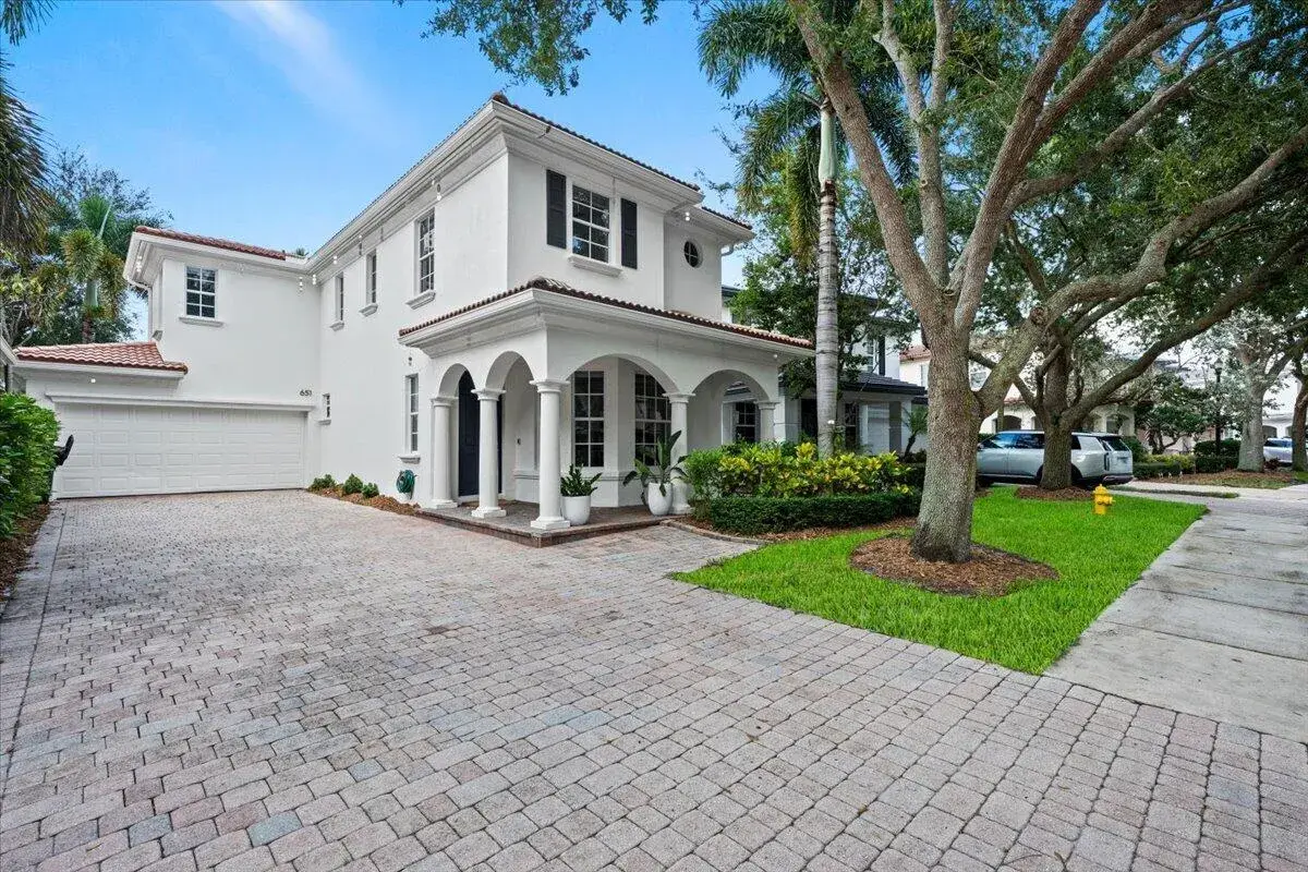 651 Castle Drive, Palm Beach Gardens FL 33410