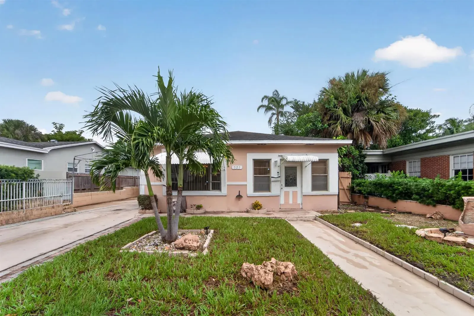 521 26TH Street, West Palm Beach FL 33407