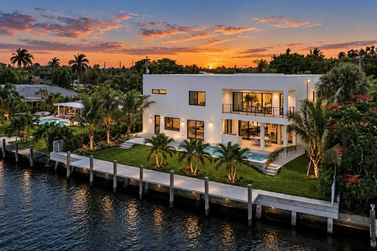 4730 NE 22ND Avenue, Lighthouse Point FL 33064