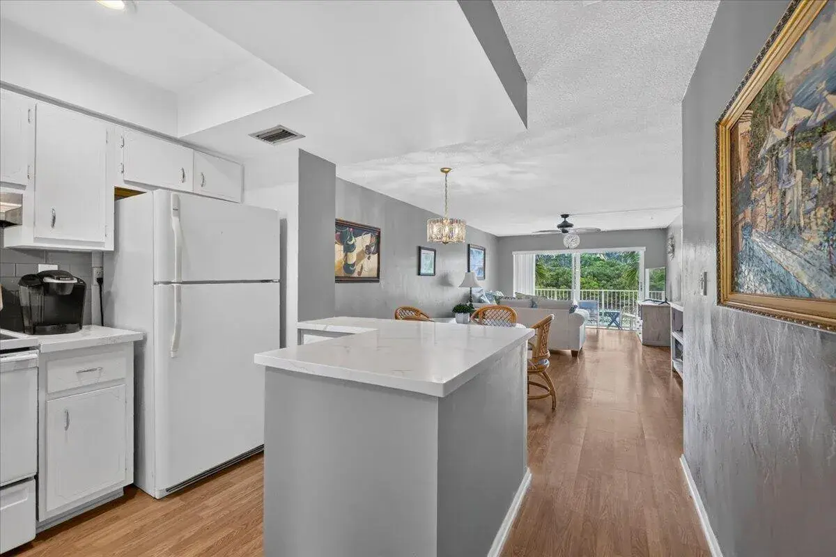 333 NE 19TH Avenue # 203, Deerfield Beach FL 33441