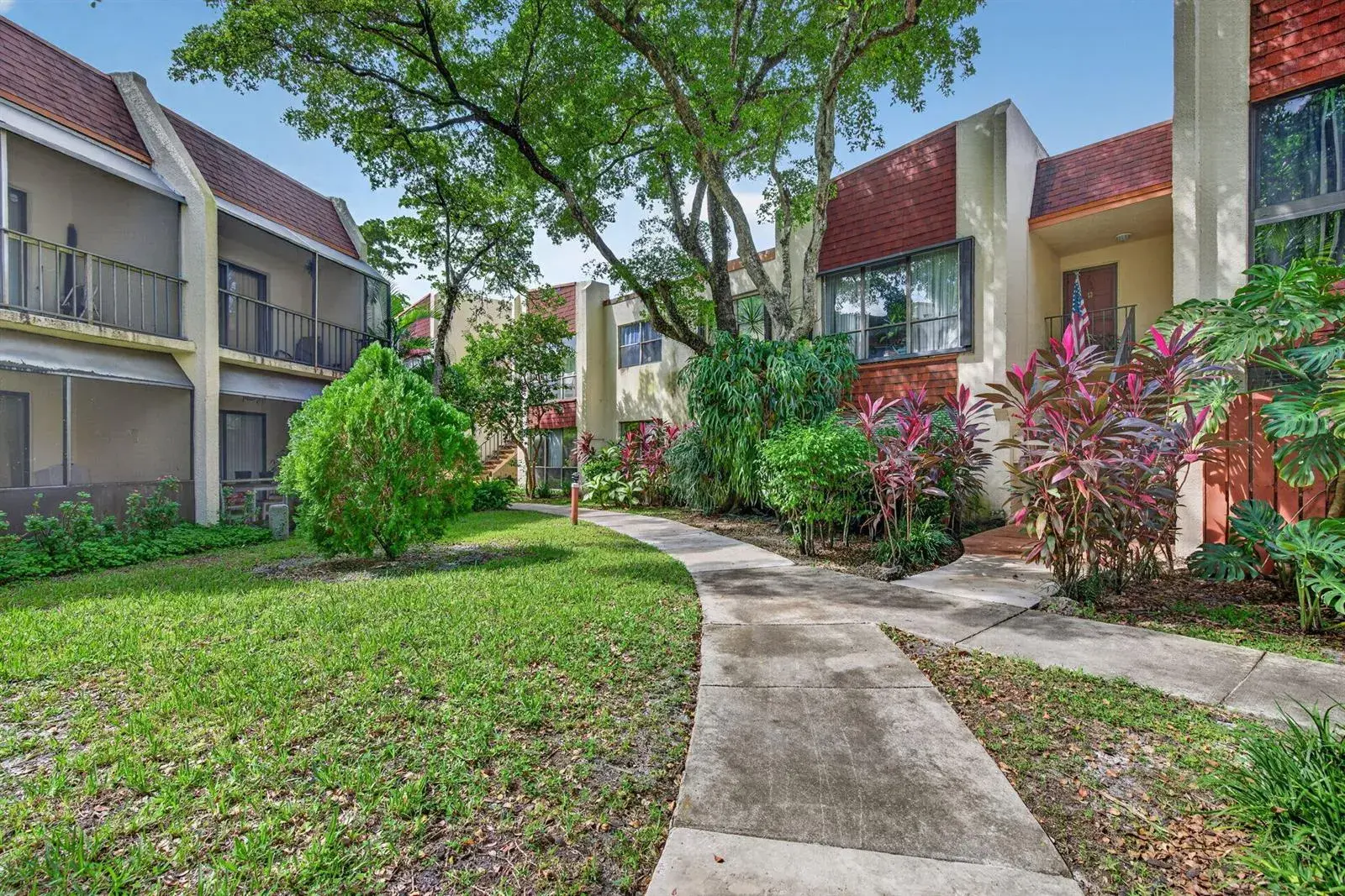 301 N Pine Island Road # 162, Plantation FL 33324