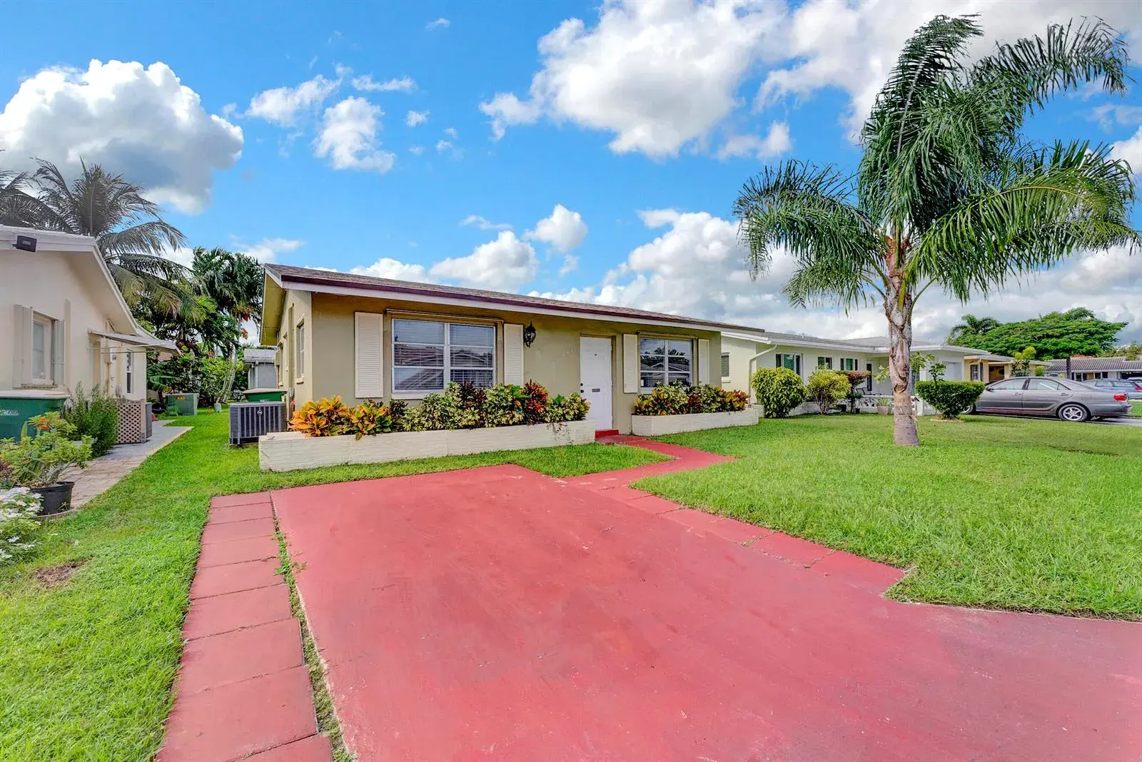 4938 NW 54th Court, Tamarac FL 33319