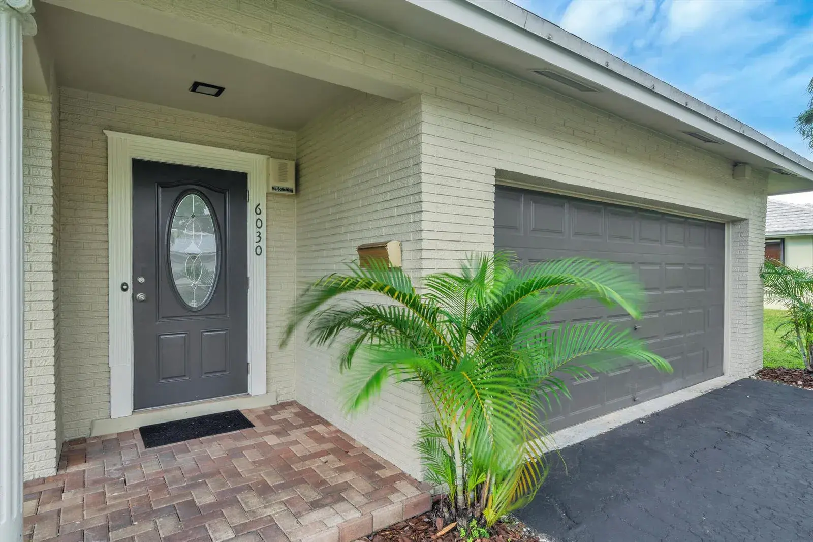 6030 SW 8TH Court, Plantation FL 33317