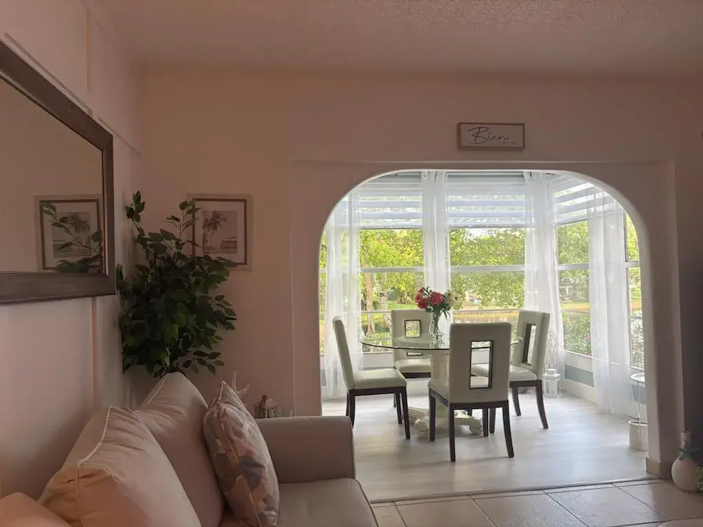 3430 NW 52ND Avenue # 204, Lauderdale Lakes FL 33319