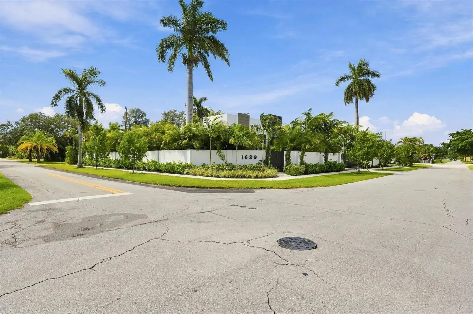 1629 NE 1ST Avenue, Fort Lauderdale FL 33305