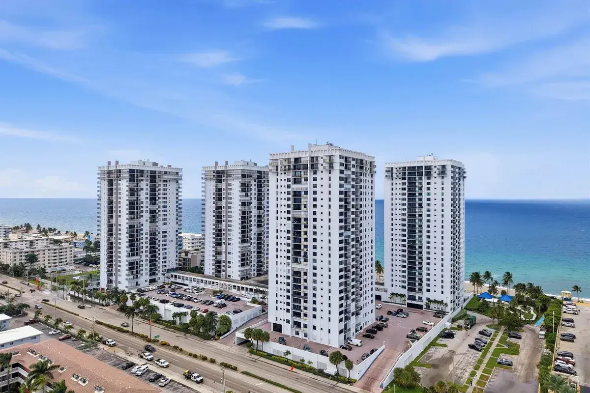 2101 S OCEAN # 202, Hollywood FL 33019