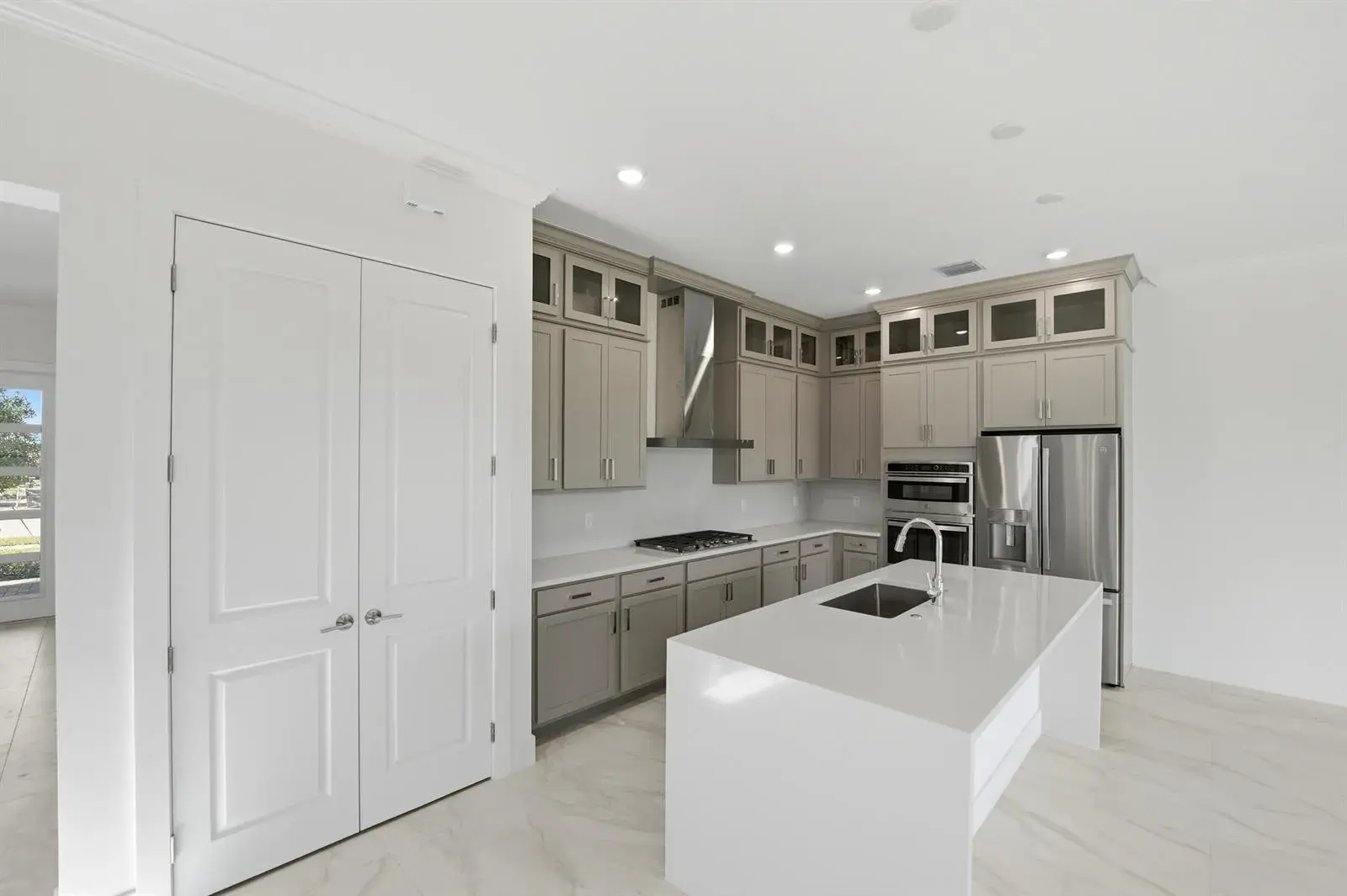 1016 RALEIGH Way, Wellington FL 33414