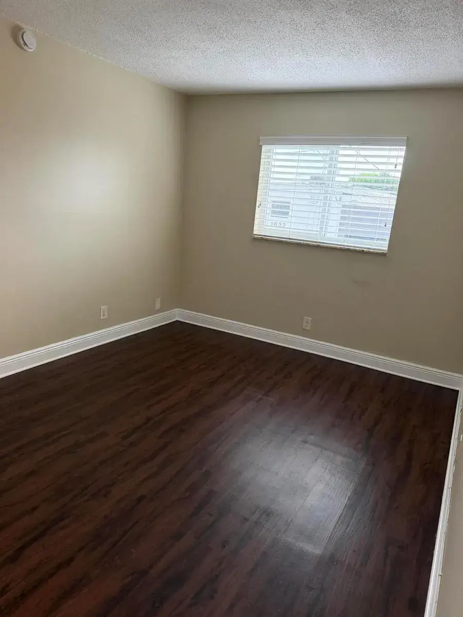 1151 NE 16th Court # 11, Fort Lauderdale FL 33305