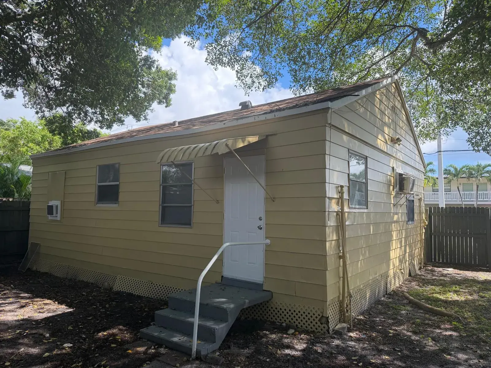 1409 NE 5th Terrace, Fort Lauderdale FL 33304