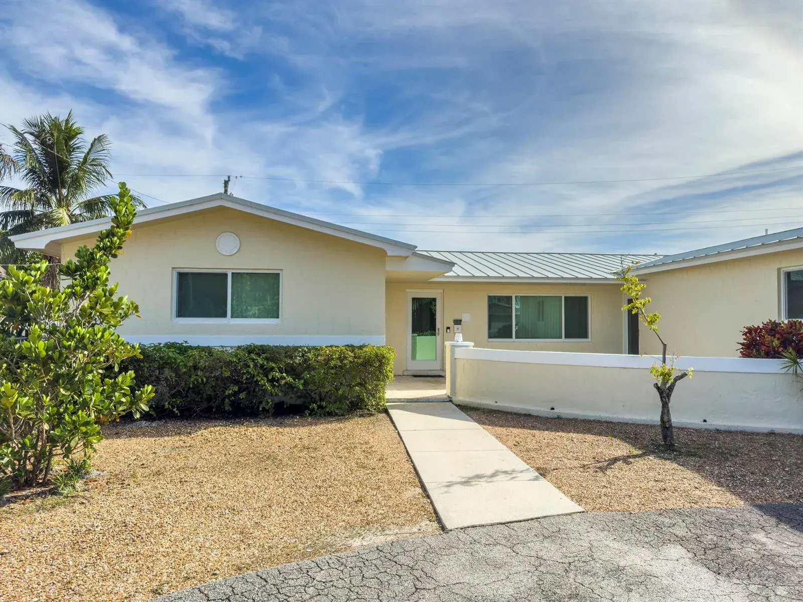 1025 Yale Drive, Hollywood FL 33021