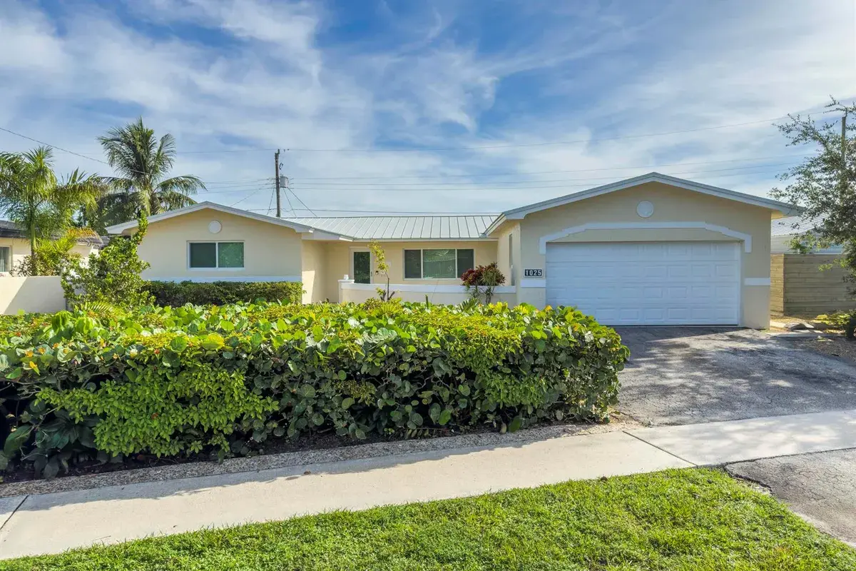 1025 Yale Drive, Hollywood FL 33021