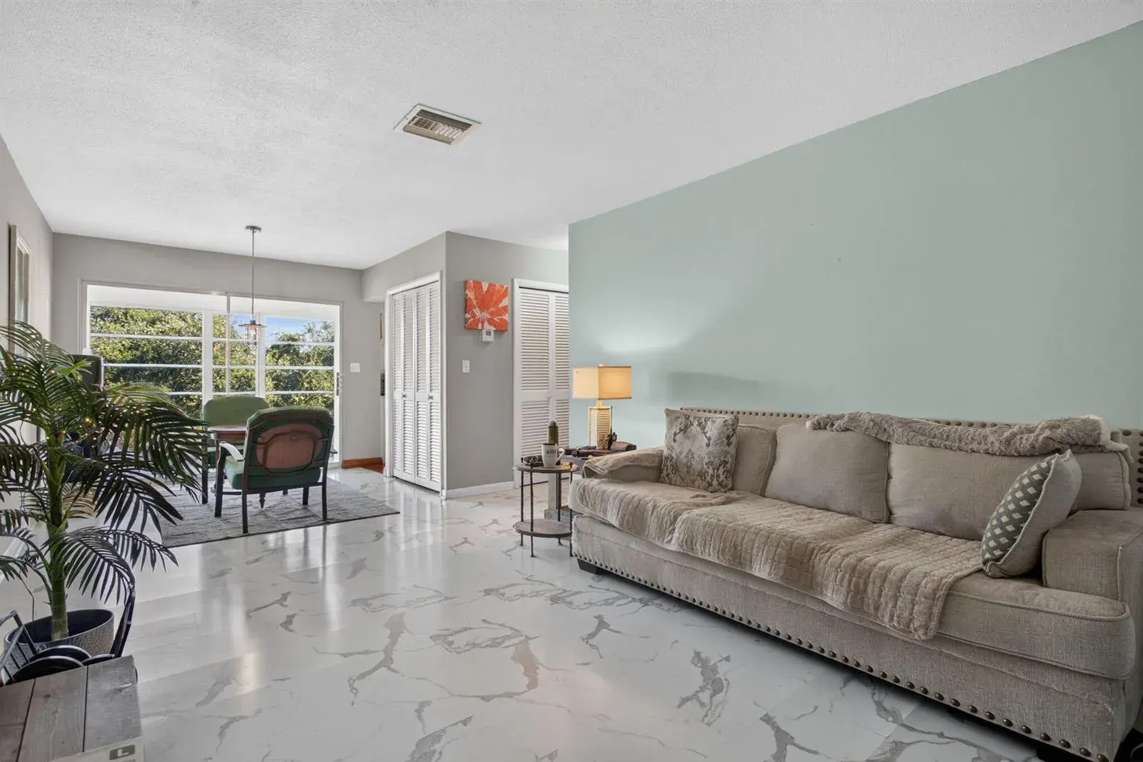 941 Crystal Lake Drive # 307, Deerfield Beach FL 33064