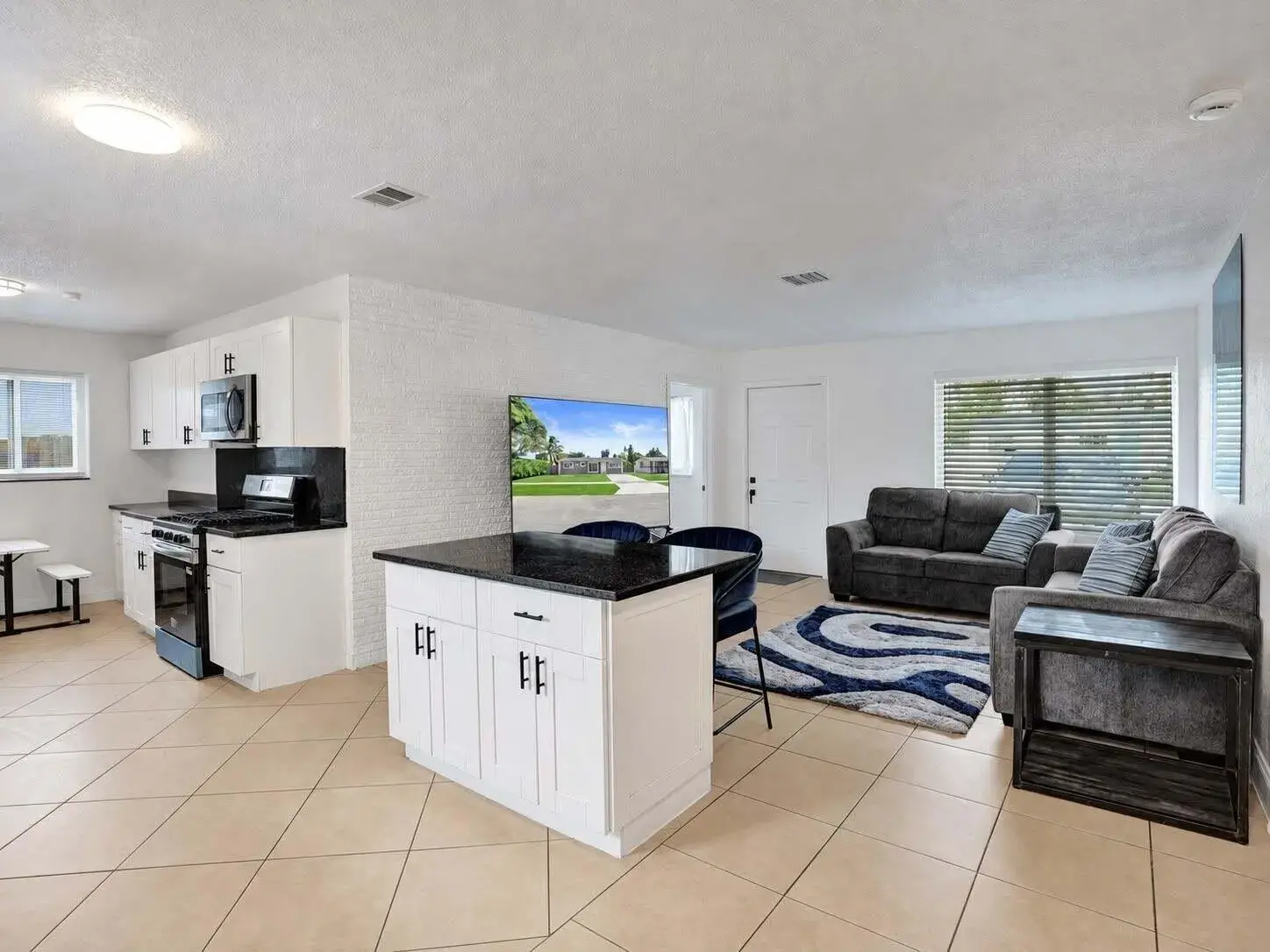 6230 NW 18TH Court, Sunrise FL 33313
