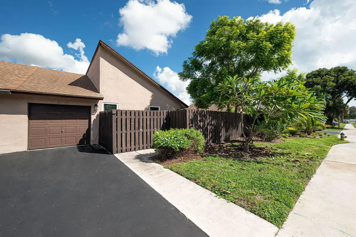 2815 SW 2ND Street, Delray Beach FL 33445