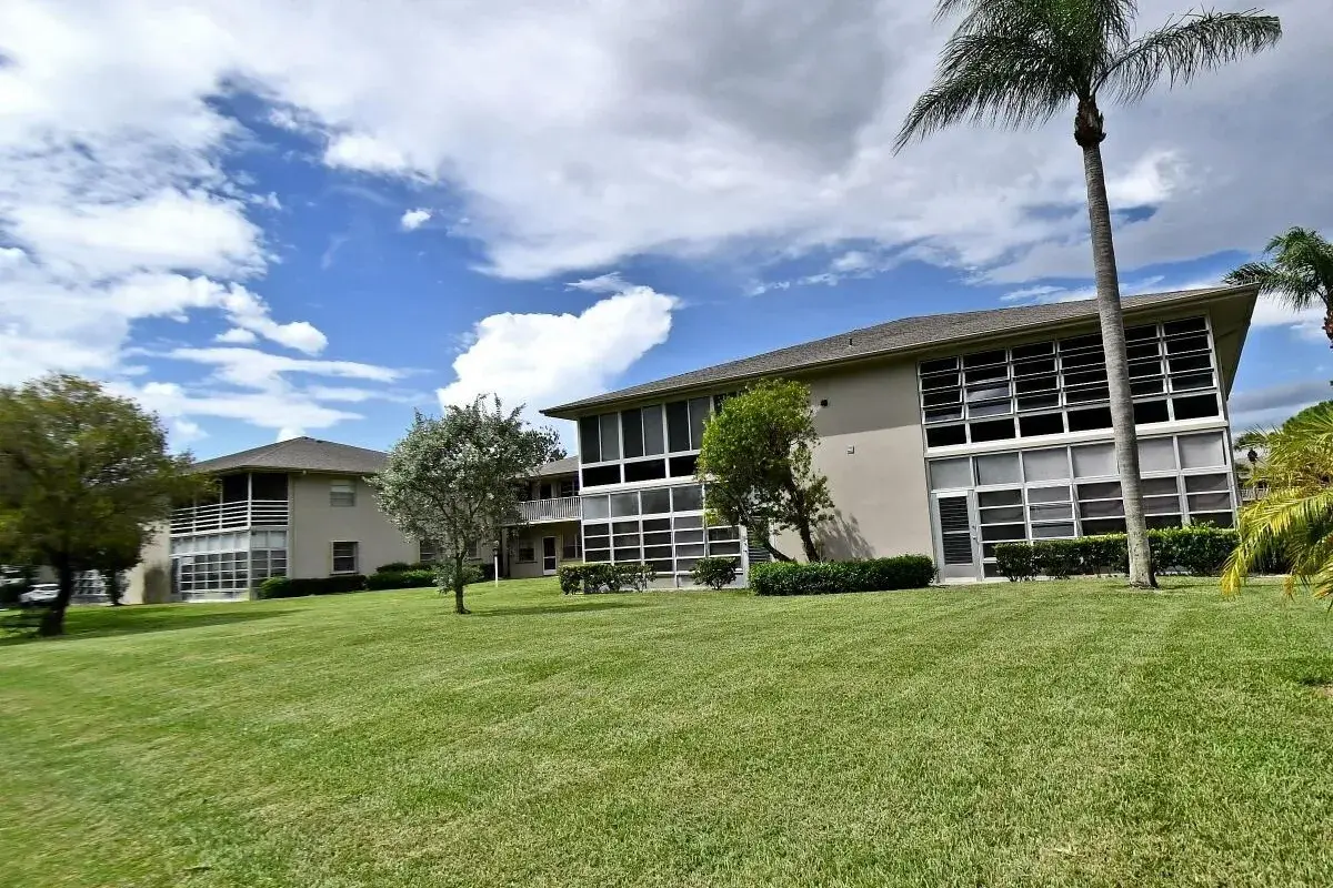 12 Lake Vista Trail # 202, Port St. Lucie FL 34952