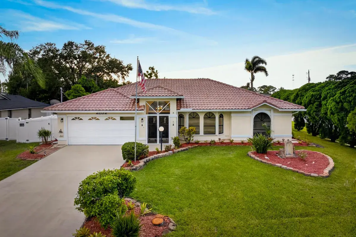 2202 SE Leithgow Street, Port St. Lucie FL 34952