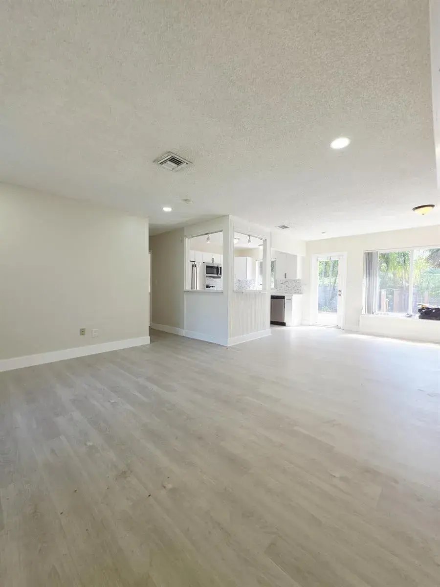 1432 NE 27th Street, Wilton Manors FL 33334