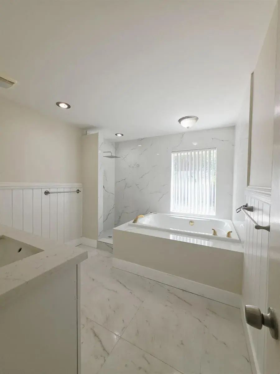 1432 NE 27th Street, Wilton Manors FL 33334