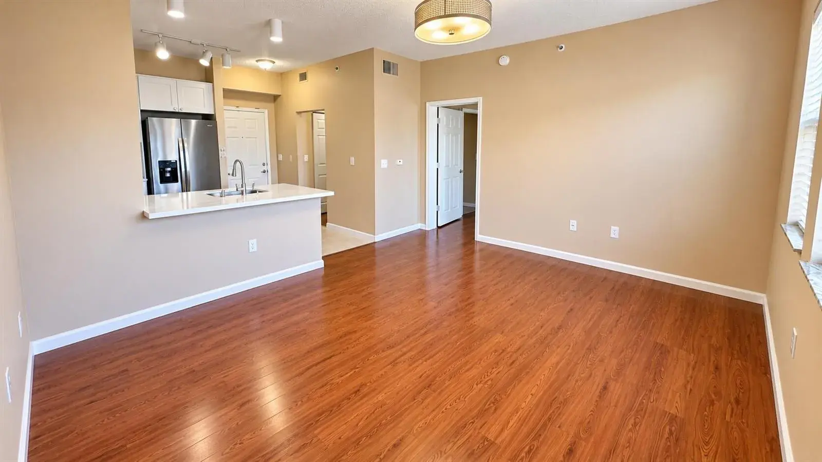 533 NE 3RD Avenue # 548, Fort Lauderdale FL 33301