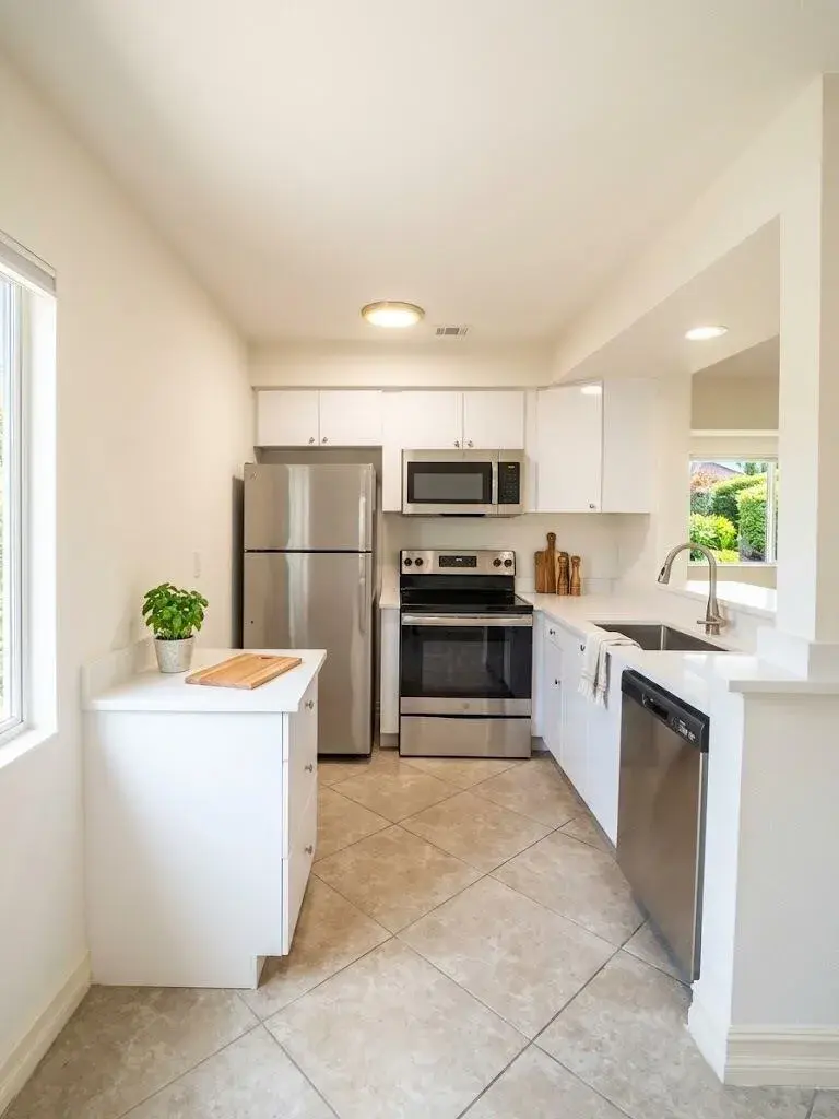 2713 NE 33rd Avenue # 2, Fort Lauderdale FL 33308