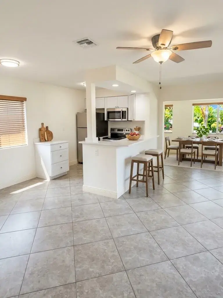 2713 NE 33rd Avenue # 2, Fort Lauderdale FL 33308