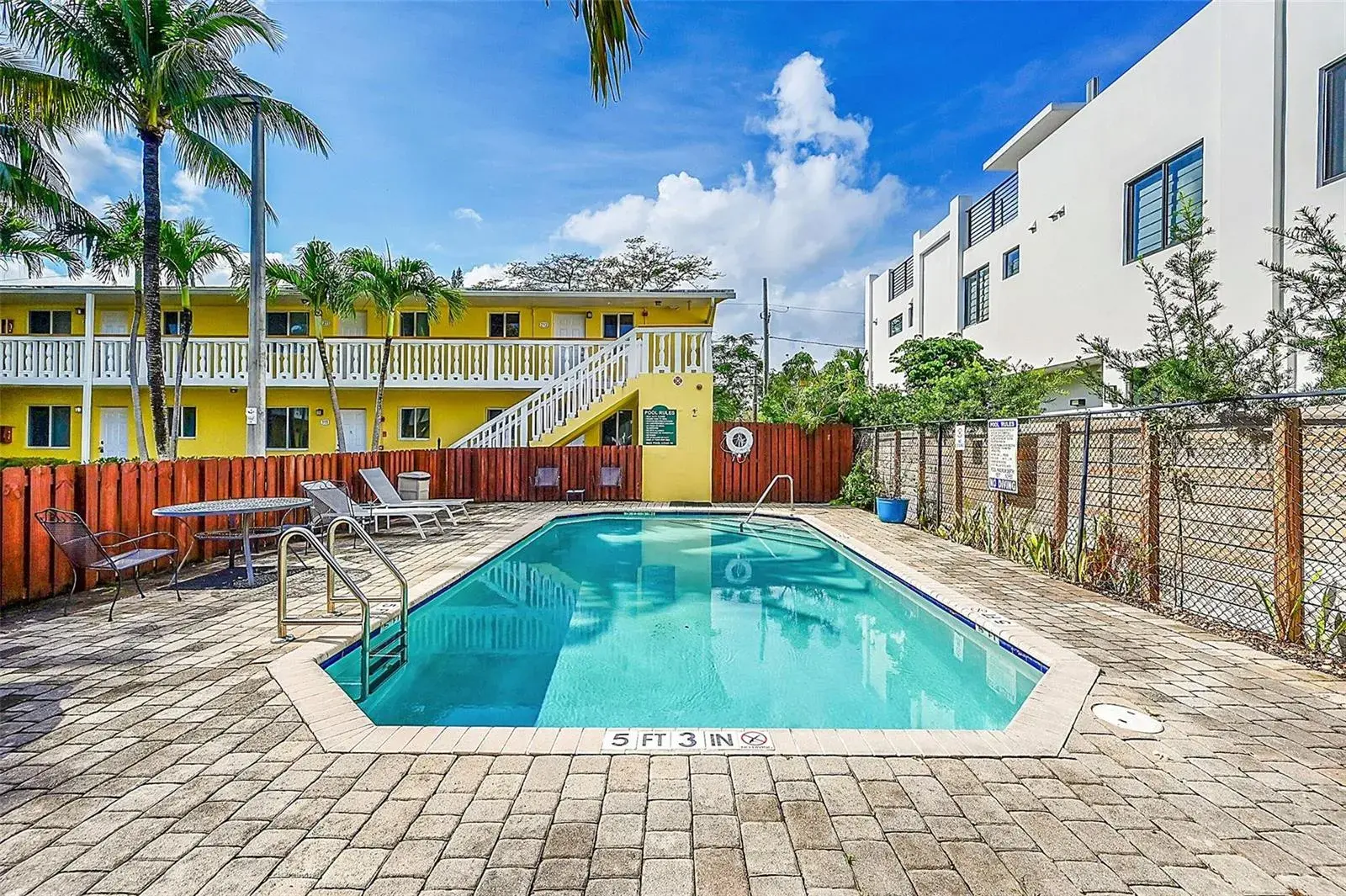 2655 NE 8th Avenue Apt 210, Wilton Manors FL 33334