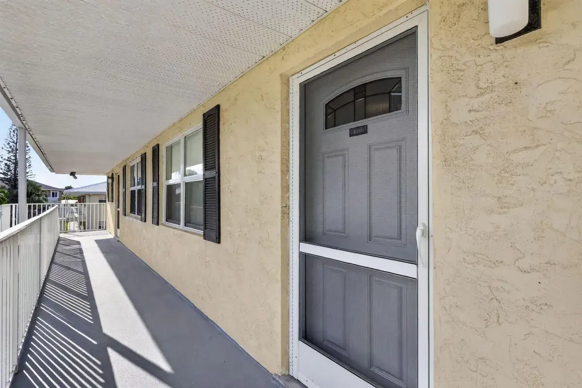 200 N El Mar Drive # B202, Jensen Beach FL 34957