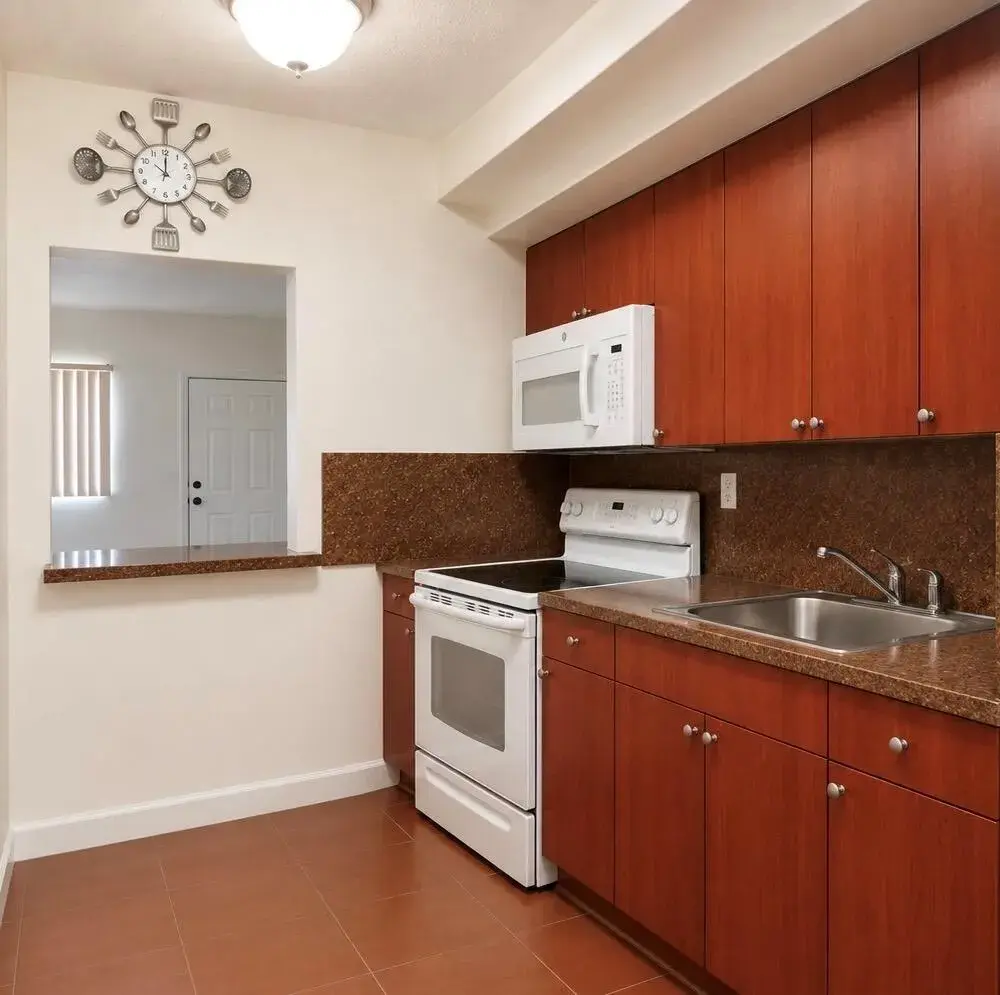 11 SW 52nd Avenue # 7b, Coral Gables FL 33134