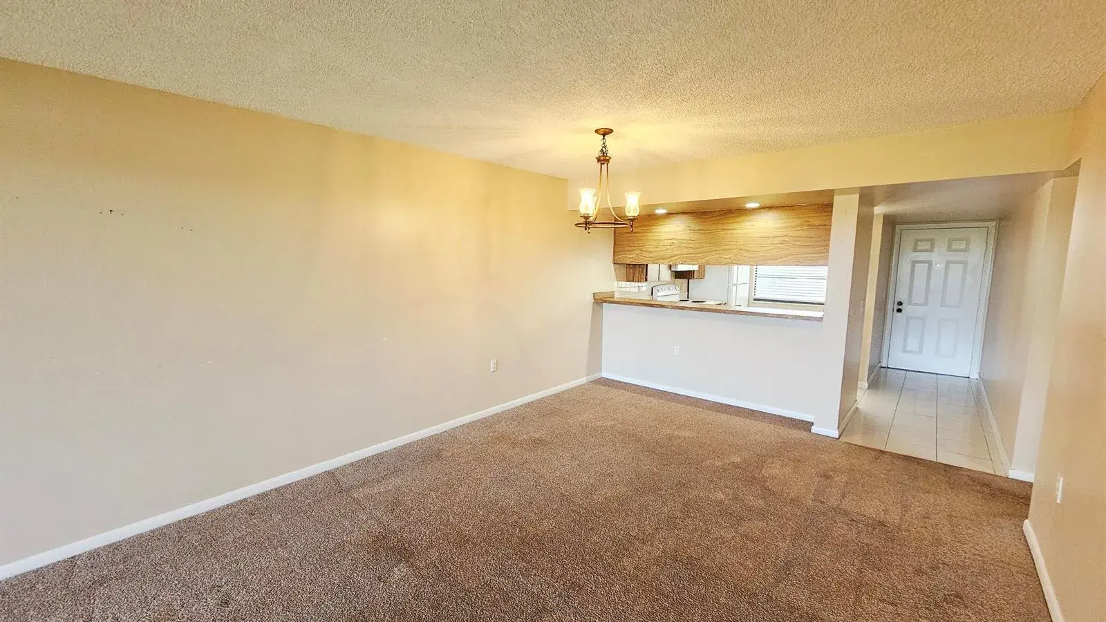 3630 WHITEHALL Drive # 303, West Palm Beach FL 33401