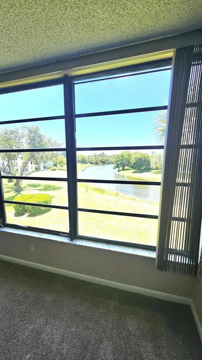 3630 WHITEHALL Drive # 303, West Palm Beach FL 33401