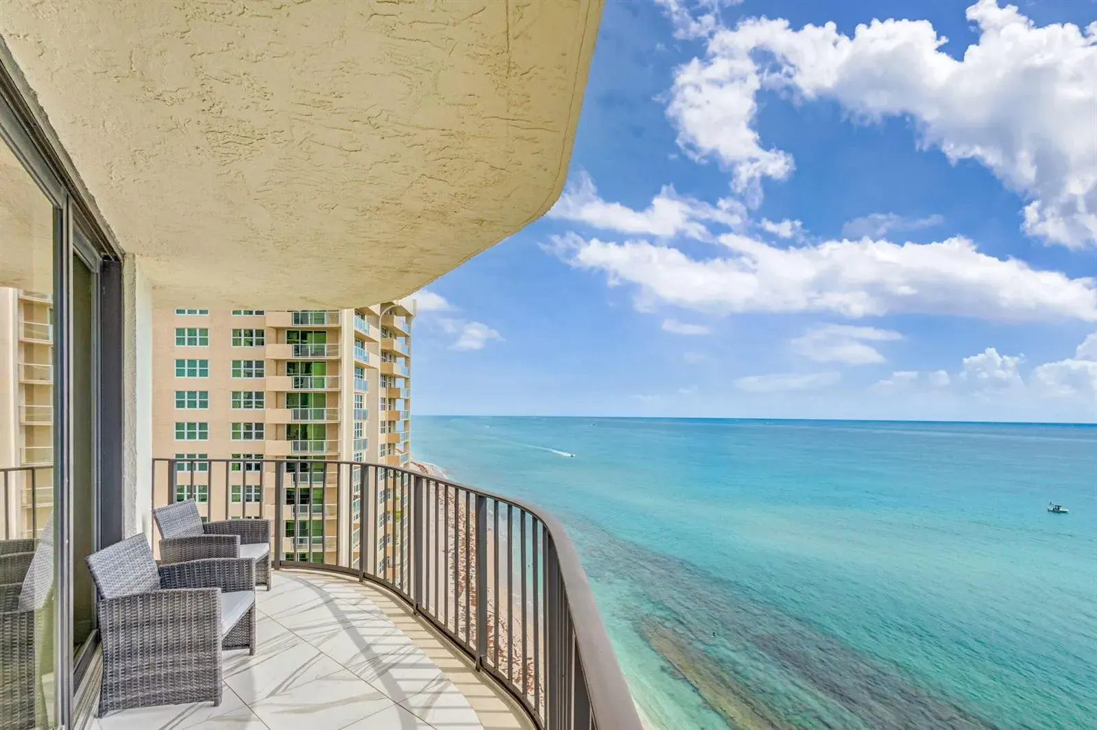 5420 N Ocean Drive # 1401, Singer Island FL 33404