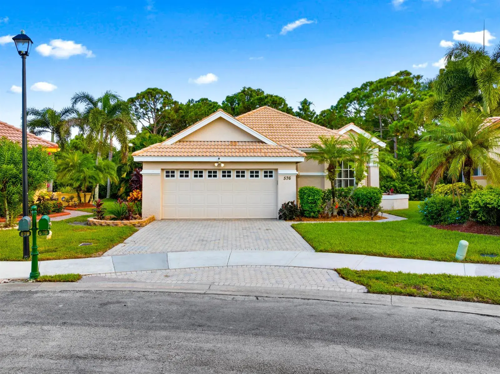 576 SW SAINT KITTS Cove, Port St. Lucie FL 34986