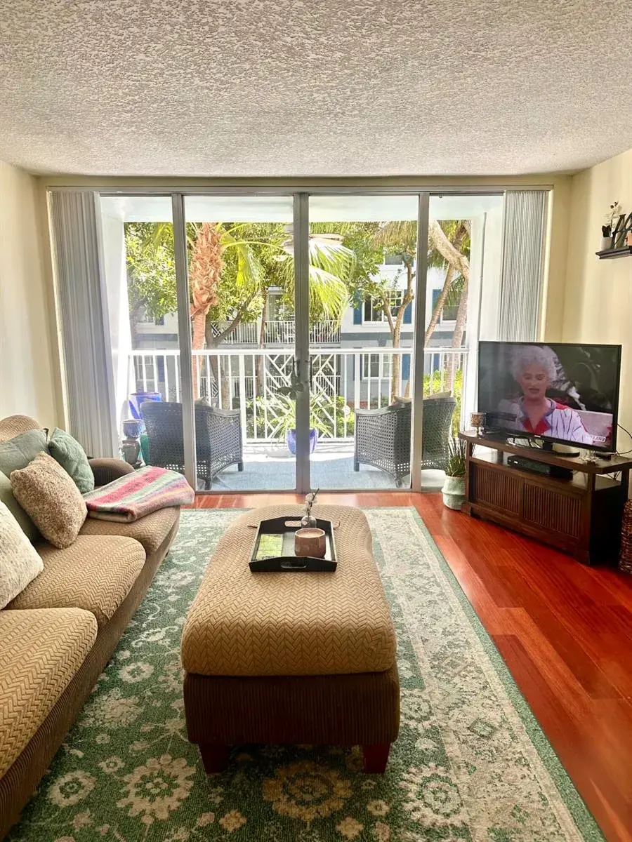 631 E WOOLBRIGHT Road # 207, Boynton Beach FL 33435
