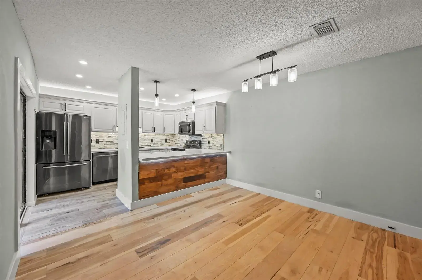 301 MIRAMAR Lane # C1, Palm Beach Gardens FL 33410
