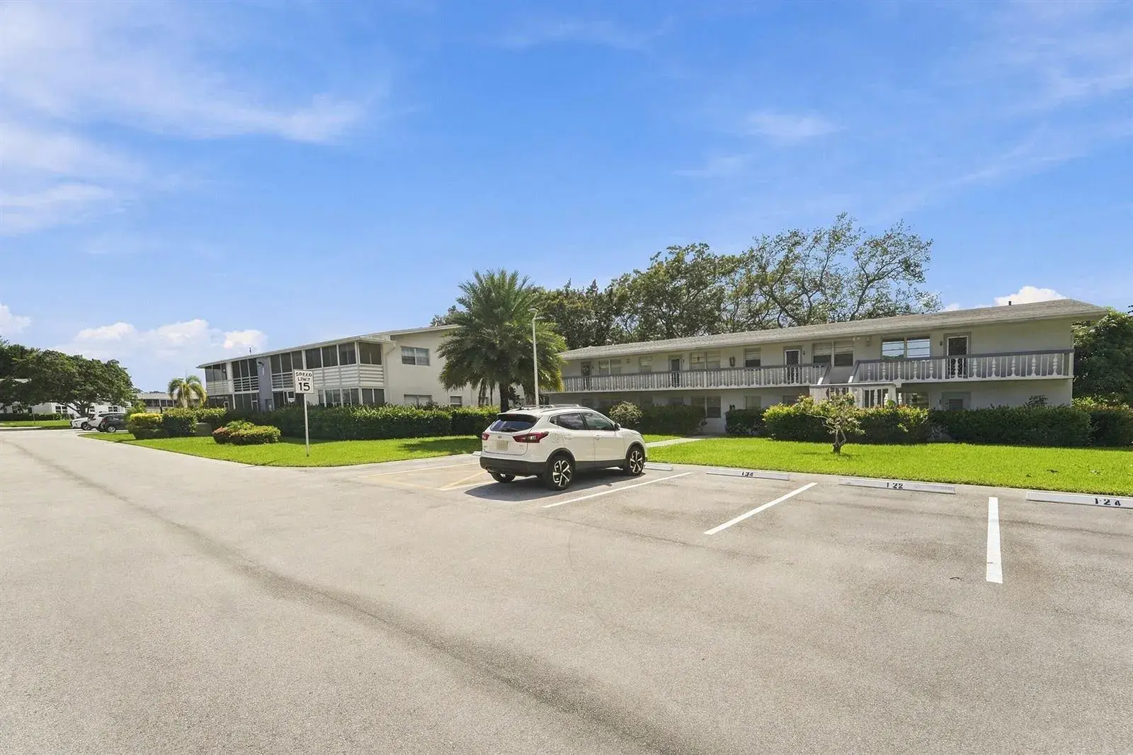 116 LYNDHURST F # 116, Deerfield Beach FL 33442